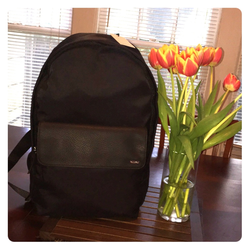 Calvin Klein Backpack W/pebble PU Trim Black